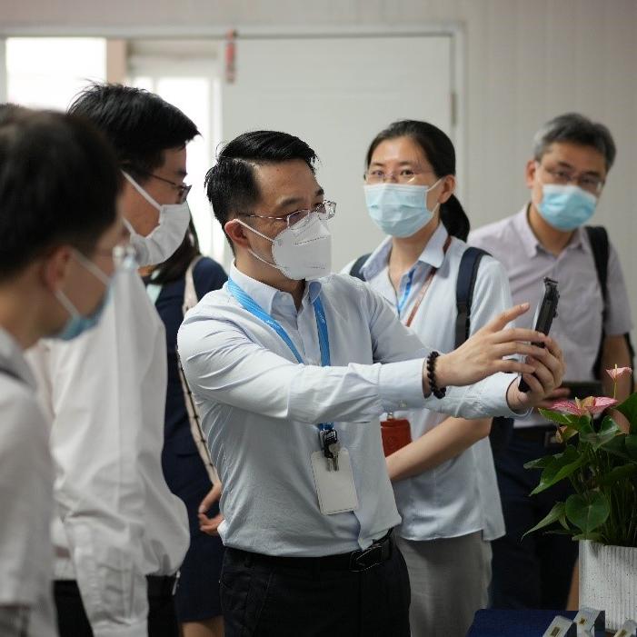 人民银行上海总部副主任刘兴亚一行莅临格科半导体调研